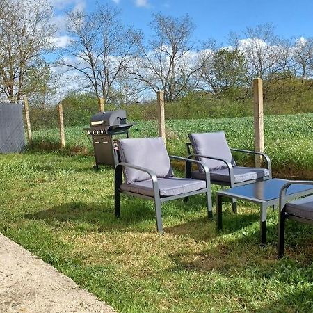 Belle Maison Climatisee Renovee Pac-Man Entre Collegues, Amis, Famille - Barbecue - Netflix - Prime - Baby Foot 50Cts Saint-Seurin-sur-l'Isle Luaran gambar