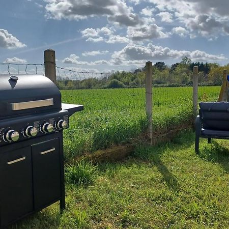 Belle Maison Climatisee Renovee Pac-Man Entre Collegues, Amis, Famille - Barbecue - Netflix - Prime - Baby Foot 50Cts Saint-Seurin-sur-l'Isle Luaran gambar